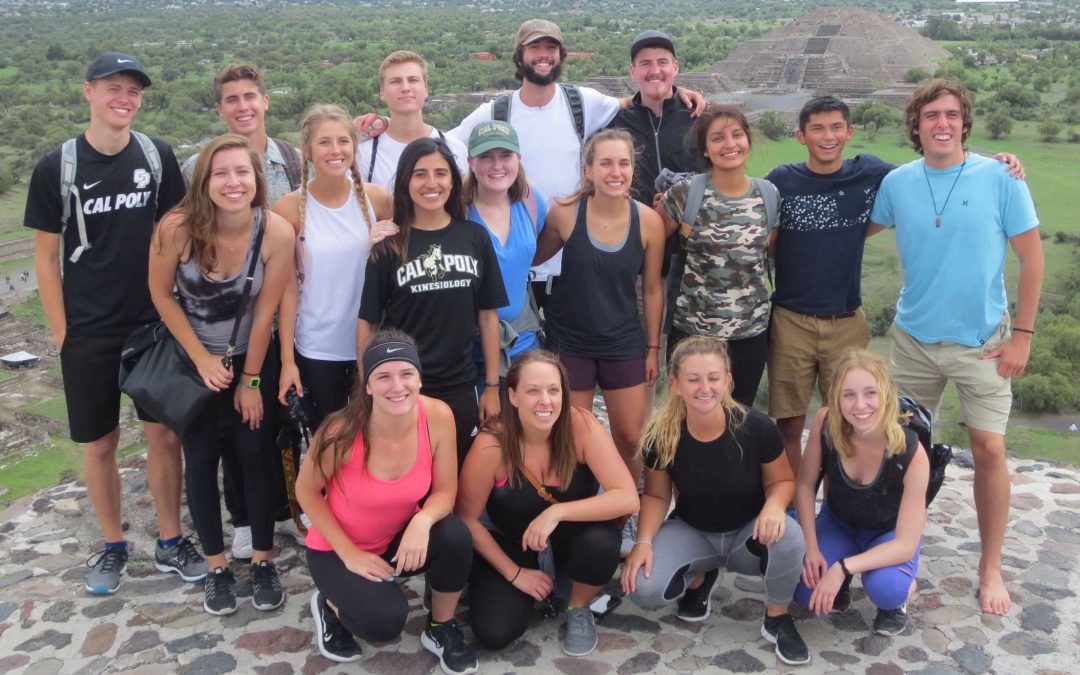 Cal Poly student group from Language and Culture in Mexico
